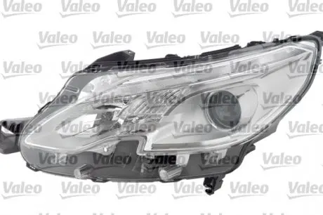 045173 Фара автомобильная VALEO подбор по vin на Brocar