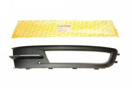 3853036 Вставка бампера (під протитуманку) VW Passat 14- (R) AUTOTECHTEILE підбір по vin на Brocar