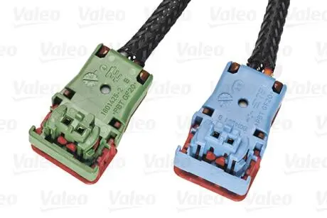 251730 Перемикач на рульовій колонці VALEO подбор по vin на Brocar