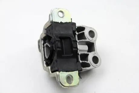 BSG70700041 Подушка двигуна Nemo/Bipper 1.3JTD/1.4i 08- (перед,) Л. BSG підбір по vin на Brocar