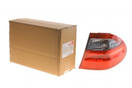 1064002 Фонарь задний MB E-class (S211) 06-09 (R) ULO подбор по vin на Brocar