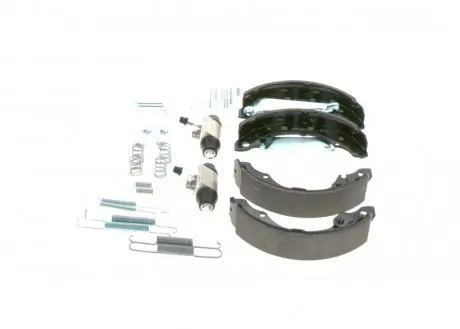 0204113590 Тормозные колодки бараб. + кол.цил. SUPER PRO VAG 80/Arosa/Golf/Lupo R&#039;1,0-1,886-05 BOSCH підбір по vin на Brocar