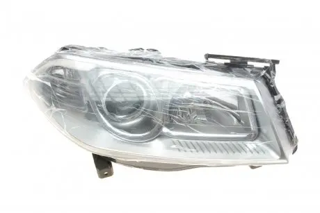 5030377 Фара права AUTOTECHTEILE 503 0377 AUTOTECHTEILE підбір по vin на Brocar