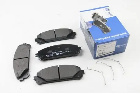 8DB355015461 Гальмівні колодки, дискове гальмо (набір) HELLA підбір по vin на Brocar