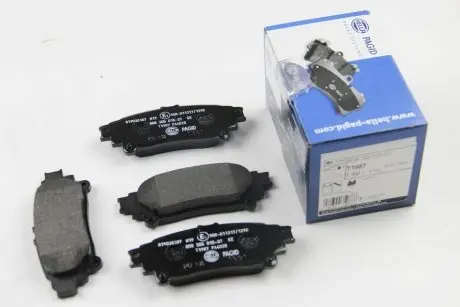 8DB355015371 Тормозные колодки, дисковый тормоз (набор) HELLA подбор по vin на Brocar