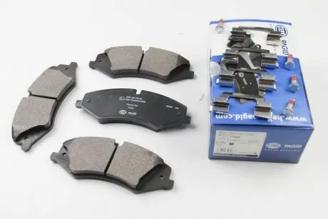 8DB355015081 Гальмівні колодки, дискове гальмо (набір) HELLA підбір по vin на Brocar