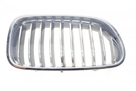 7000338 Решітка радіатора BMW 5 (F10) 13-16 (R) (хром) AUTOTECHTEILE підбір по vin на Brocar