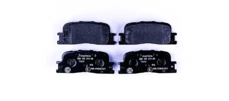 8DB355011001 Тормозные колодки, дисковый тормоз (набор) HELLA подбор по vin на Brocar