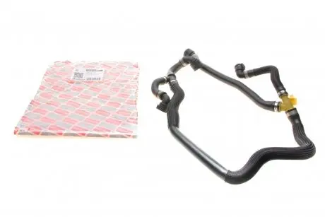 B4228282 Патрубок радіатора BMW X5 (E70)/X6 (E71/E72) 07-14 BOGAP підбір по vin на Brocar