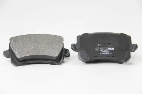 RM1305 Гальмівні колодки зад Caddy III/Golf V/Audi A4 03- GOODREM подбор по vin на Brocar