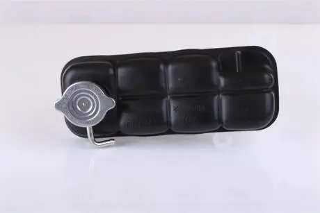 996193 Бачок компенсаційний First Fit NISSENS подбор по vin на Brocar