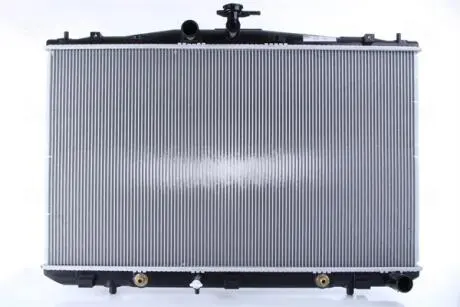 606822 Радіатор охолодження двигуна NISSENS подбор по vin на Brocar