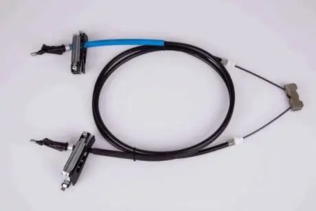 8AS355667111 HELLA FORD Трос ручного гальма задн. прав./лів. Focus HELLA підбір по vin на Brocar